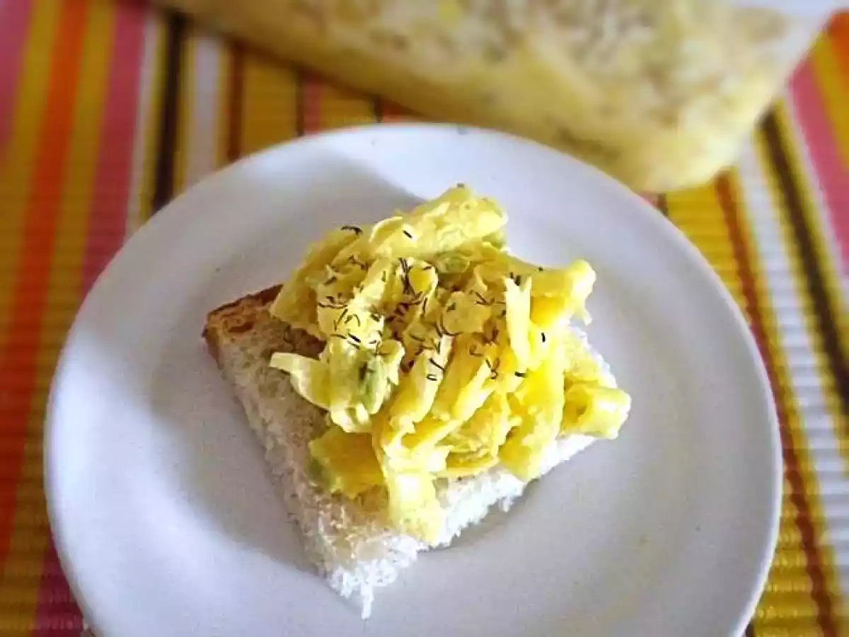 Tartine cu fasole verde, usturoi si maioneza