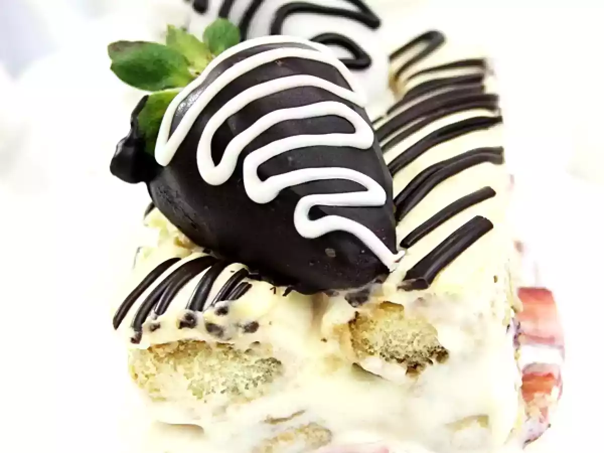 Tiramisu cu capsuni - poza 2