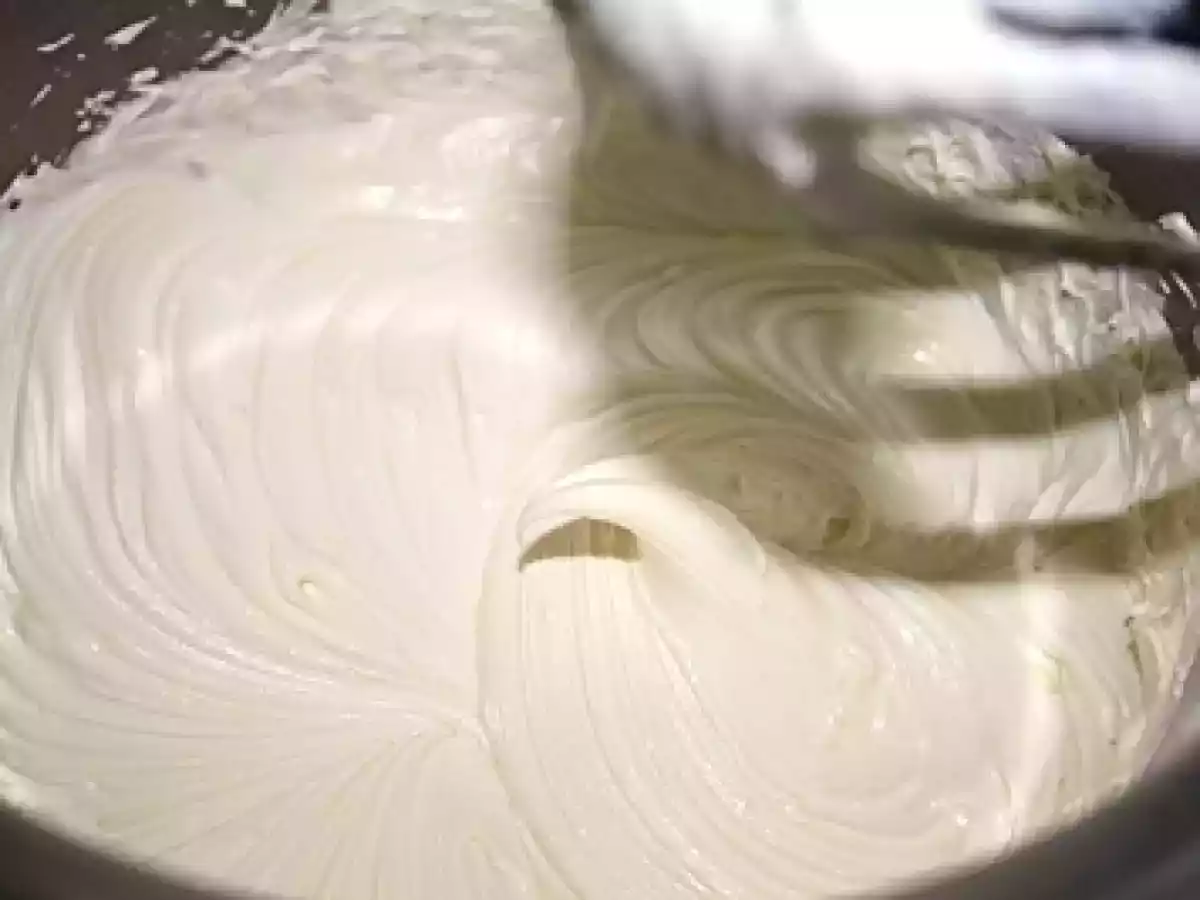 Tiramisu cu capsuni - poza 4