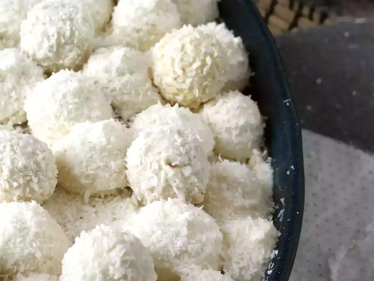 Tiramisu cu Raffaello - aromă de nucă de cocos - poza 9