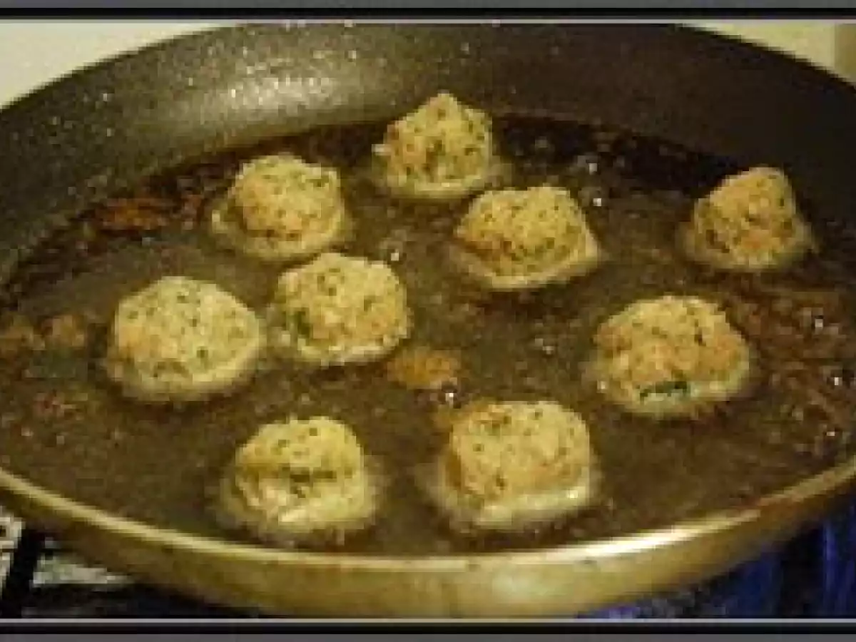 Tocanita cu perisoare de pui - poza 5