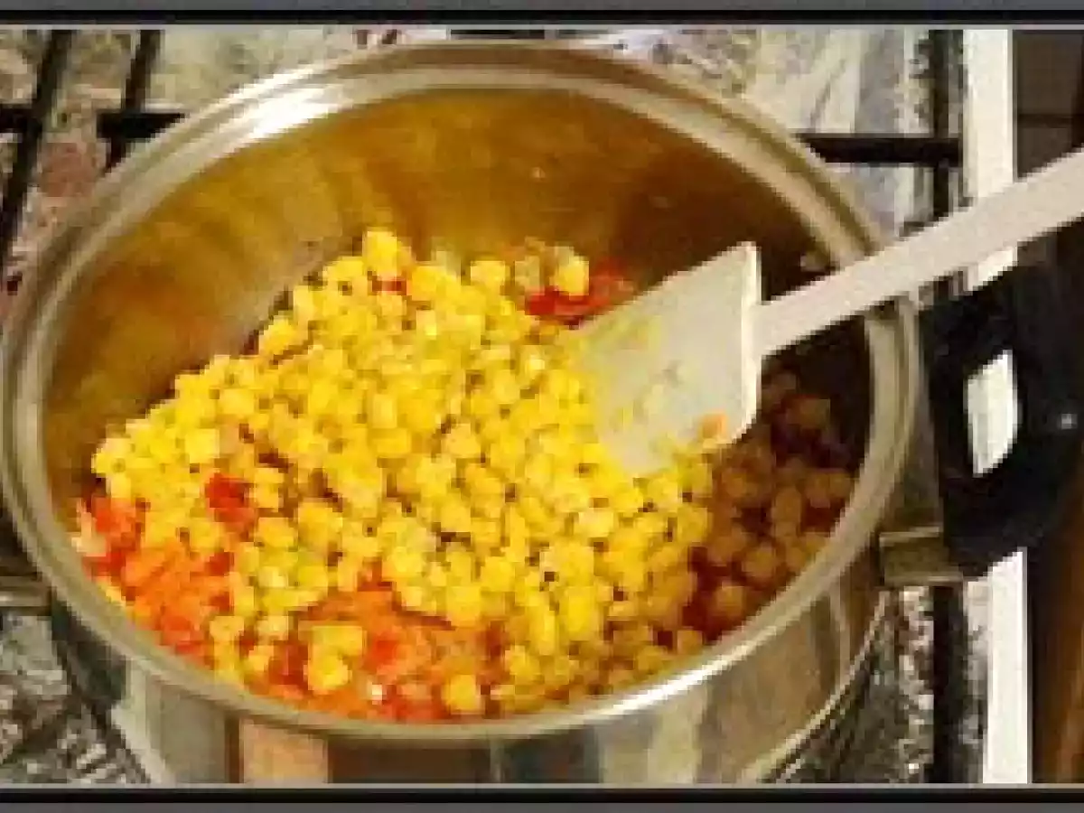 Tocanita cu perisoare de pui - poza 8