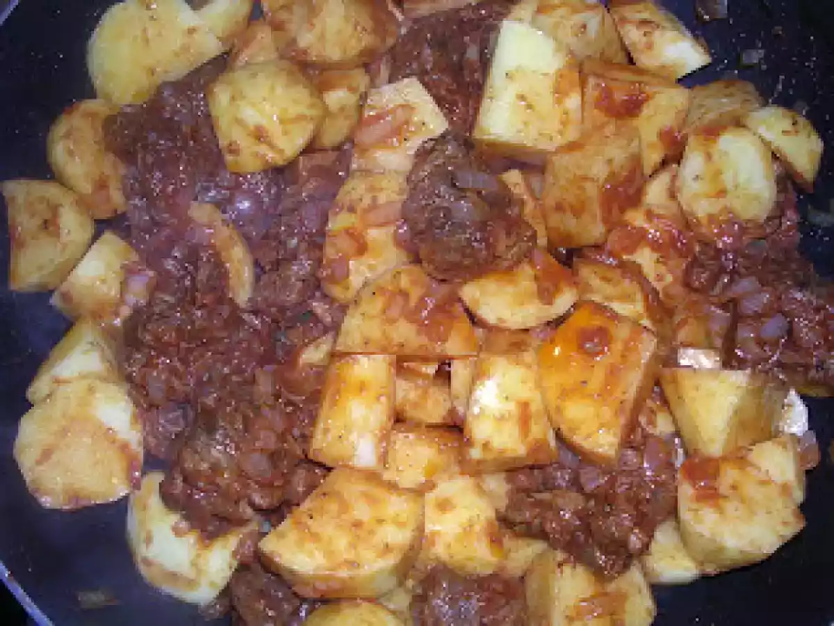 TOCANITA DE CARTOFI CU CARNE DE VITEL - poza 3