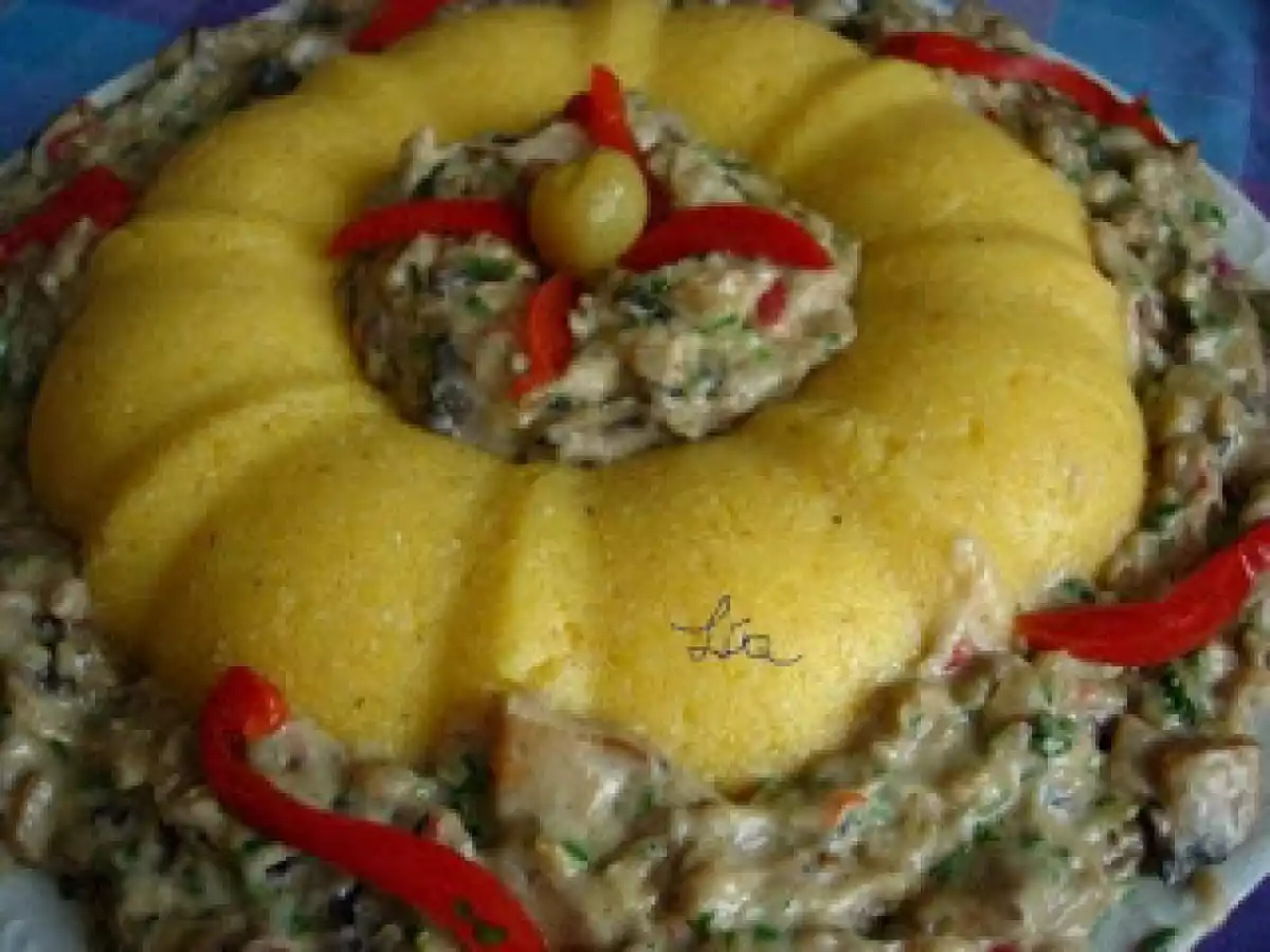 Tocanita de ciuperci cu mamaliguta - poza 3