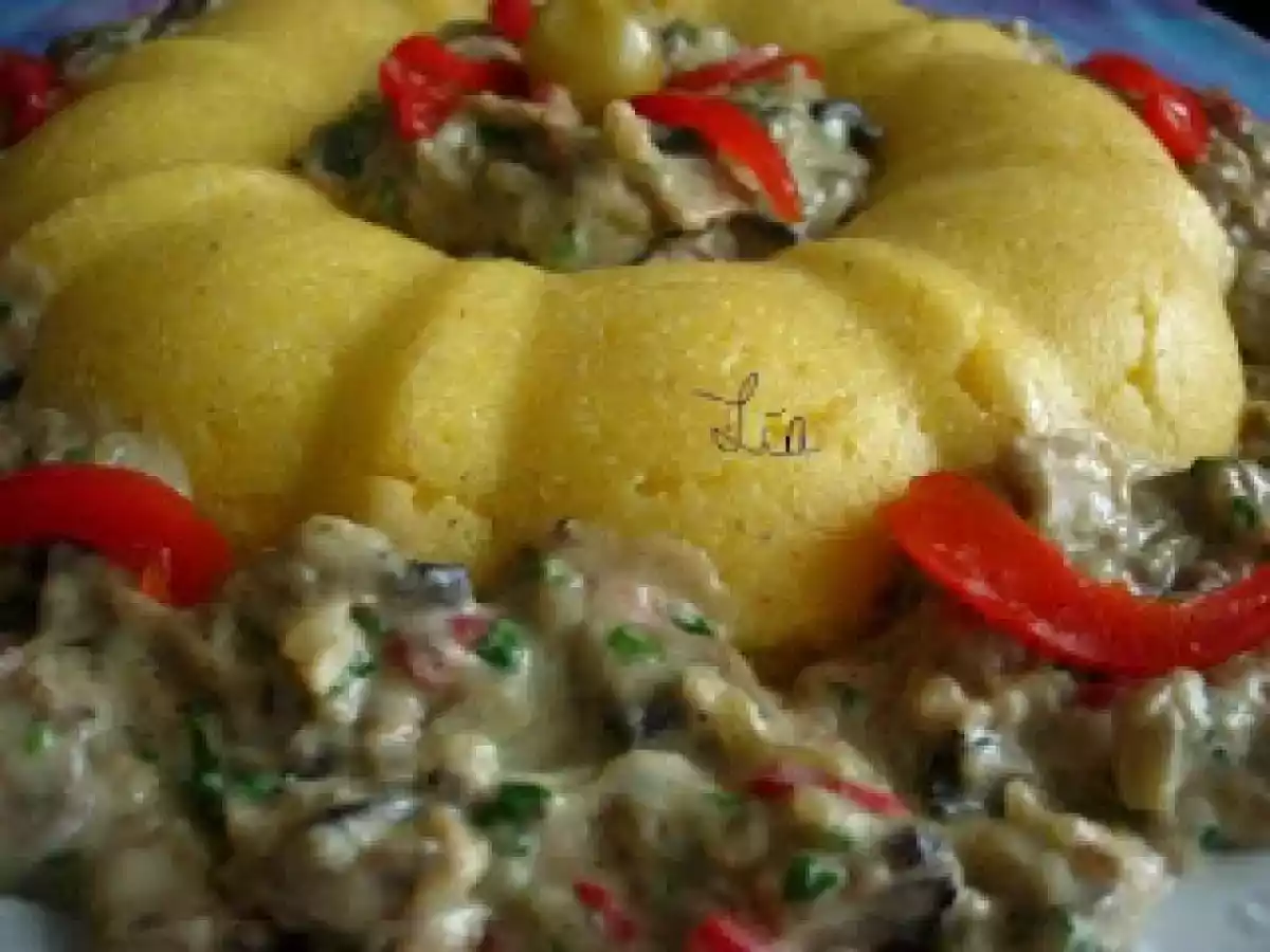 Tocanita de ciuperci cu mamaliguta - poza 4