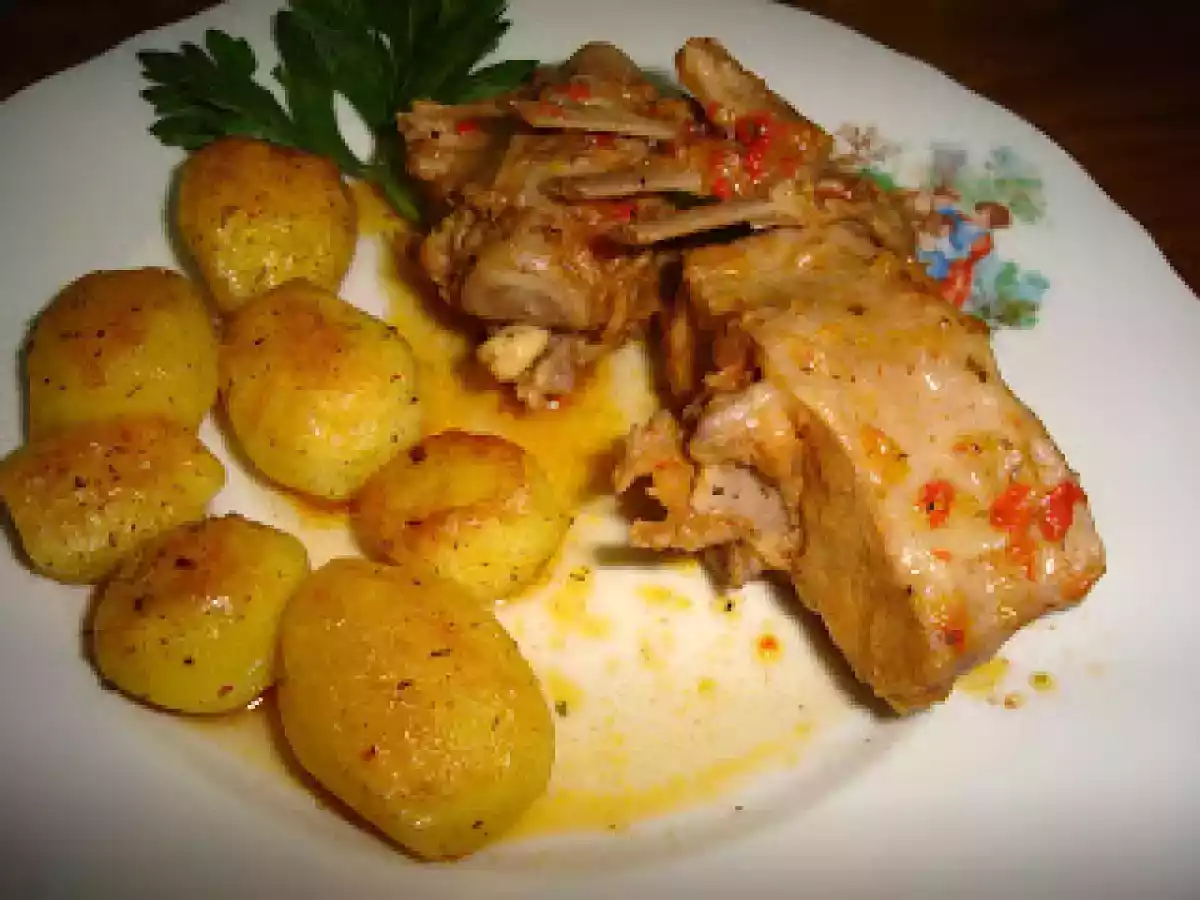 Tocanita de ied cu cartofi noi