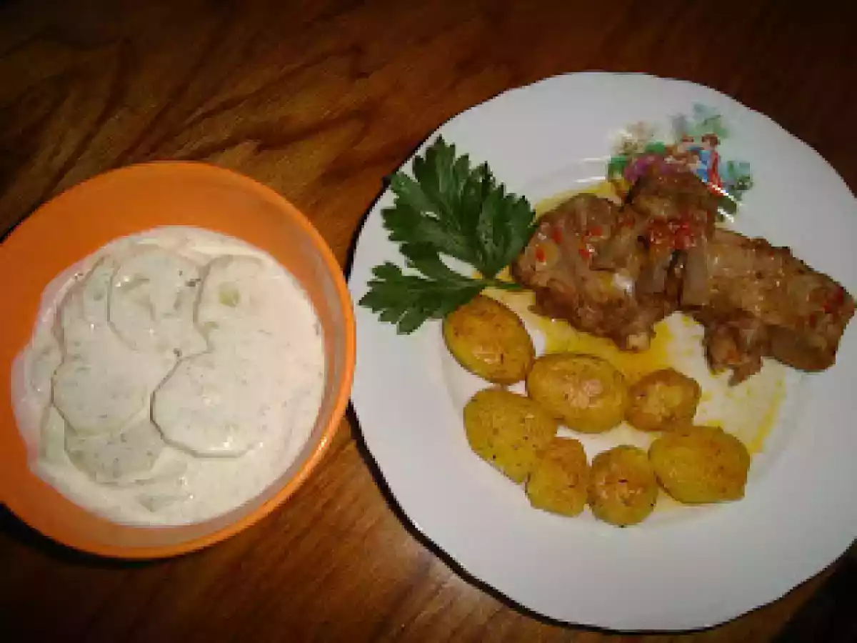 Tocanita de ied cu cartofi noi - poza 4