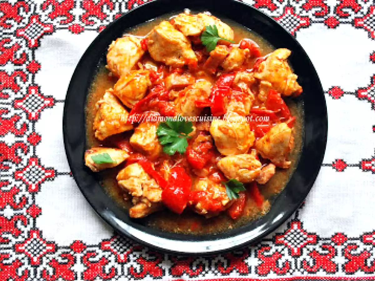 Tocanita de pui cu ardei si bacon - poza 4