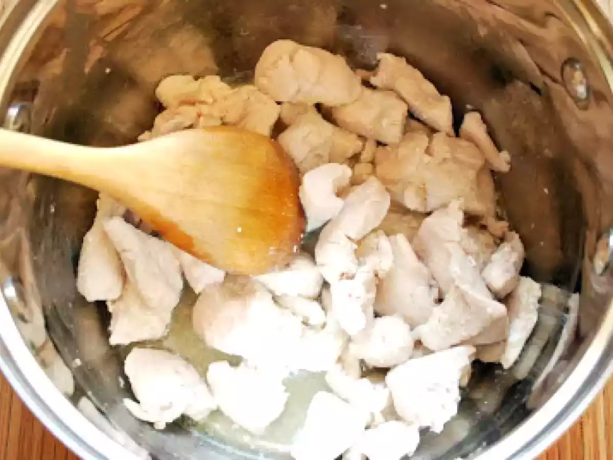 Tocanita de pui cu sos oregano! - poza 4