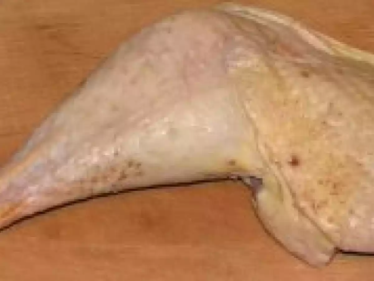 Tocanita din pulpa de curcan, cartofi si sos de rosii - poza 2