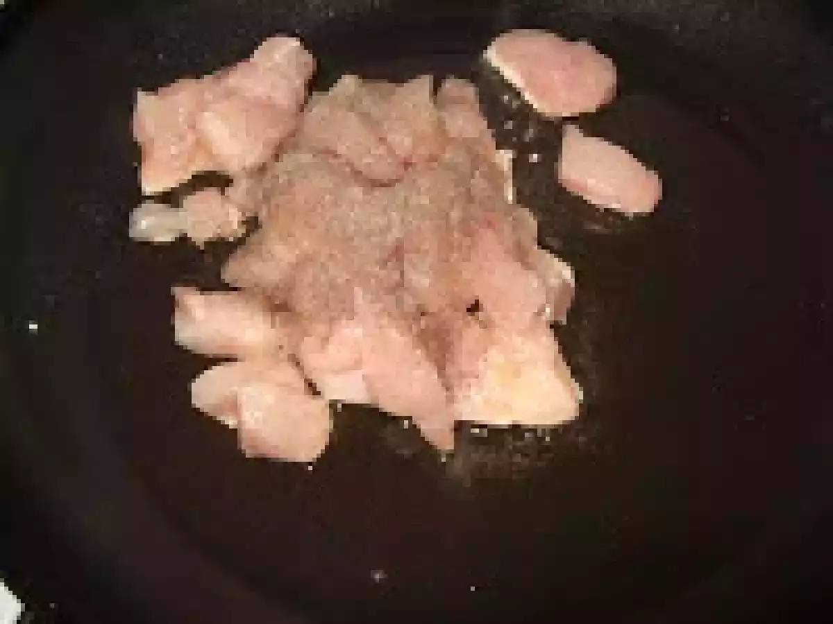 Tocanita pe cartofi cu piept de pui - poza 3