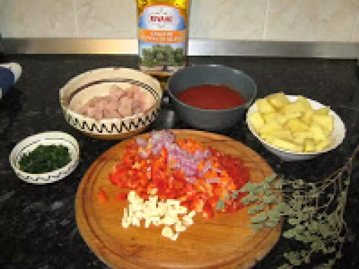 Tocanita pe cartofi cu piept de pui - poza 6