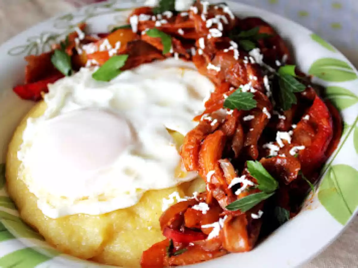 Tochitura cu ciuperci