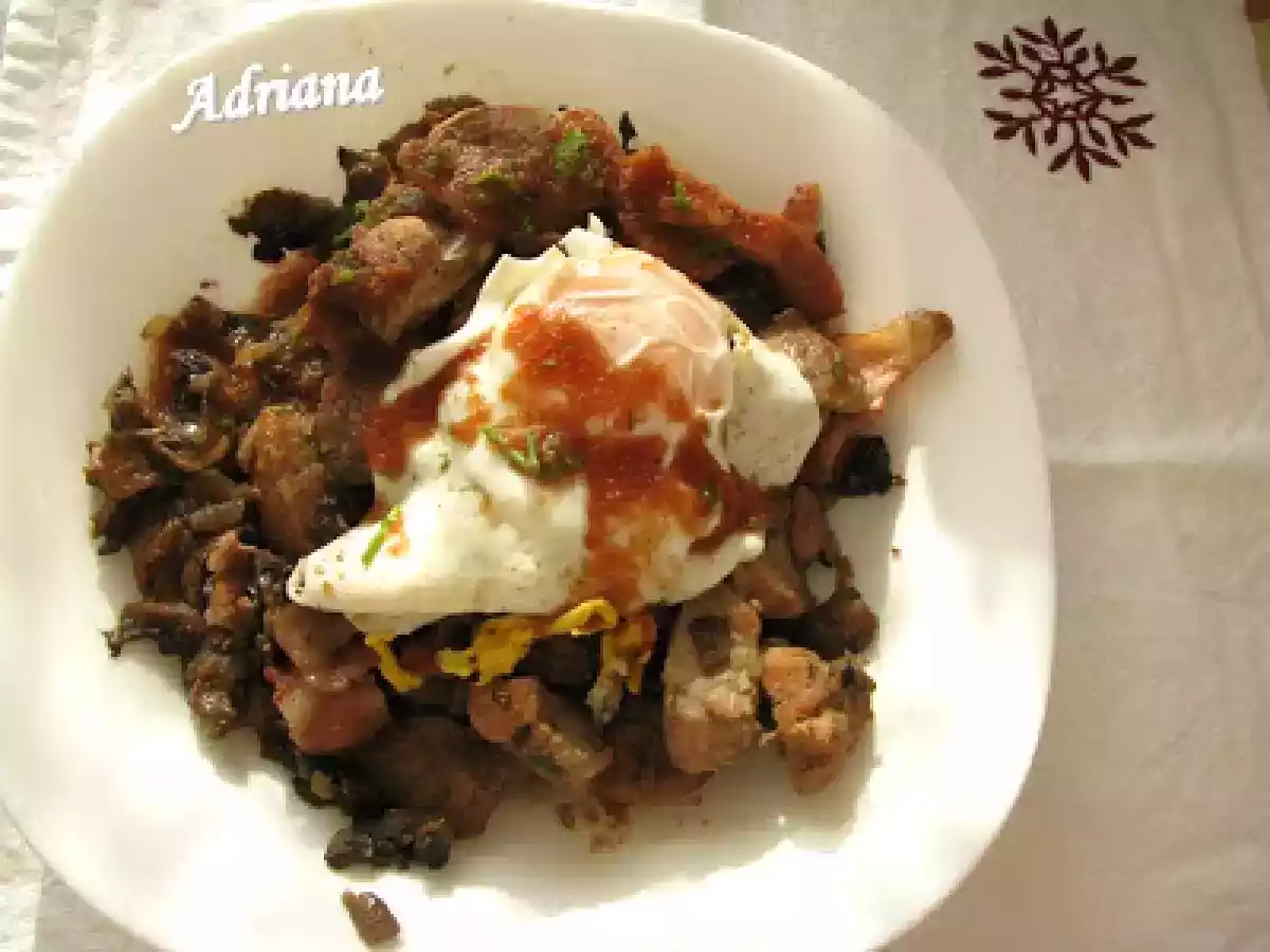 Tochitura cu sos de vin