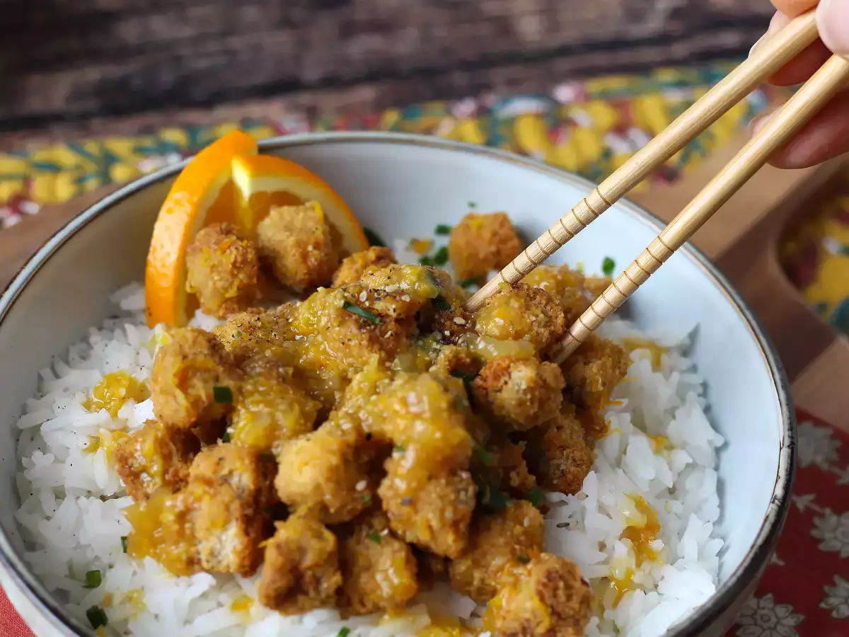 Tofu crocant cu portocale, în stilul „orange chicken” - poza 5