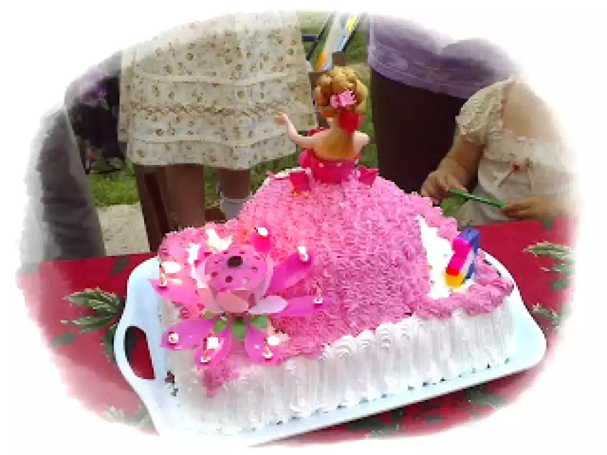 Tort Barbie - poza 2