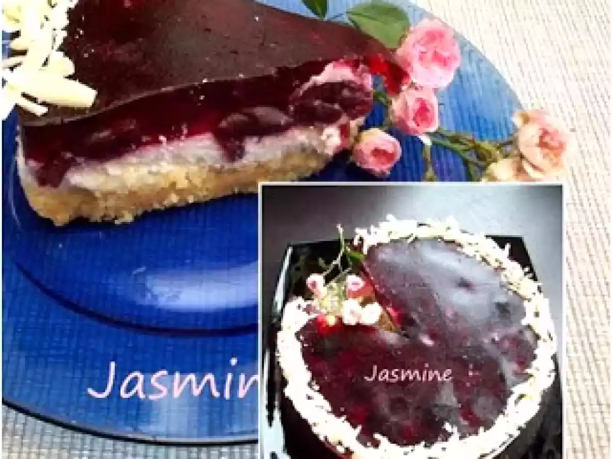 TORT CU BRANZA DULCE SI CIRESE