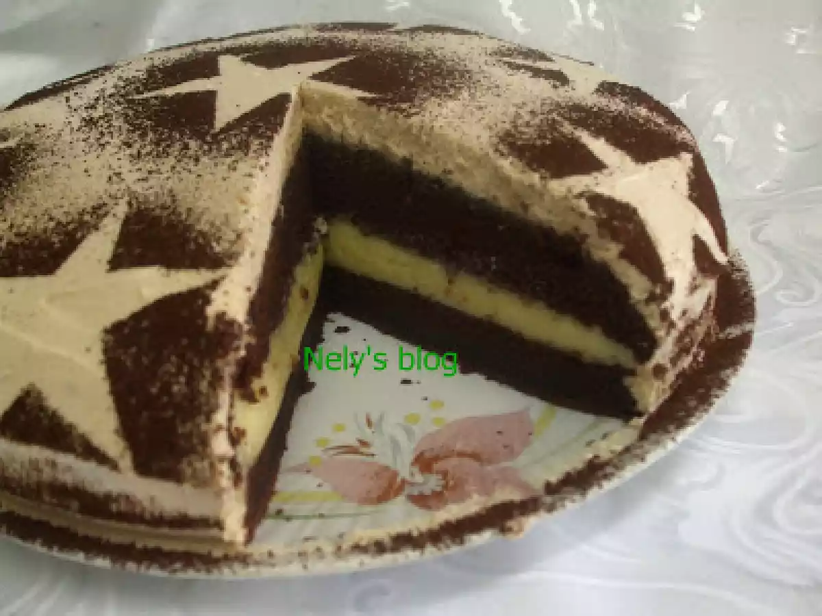 TORT CU BUDINCA DE COCOS SI CREMA TIRAMISU - poza 2