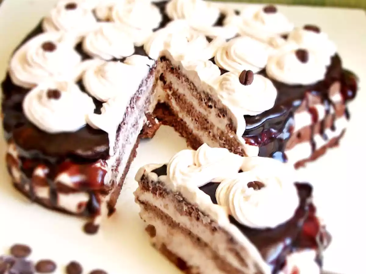 Tort cu caramel si ciocolata - poza 2