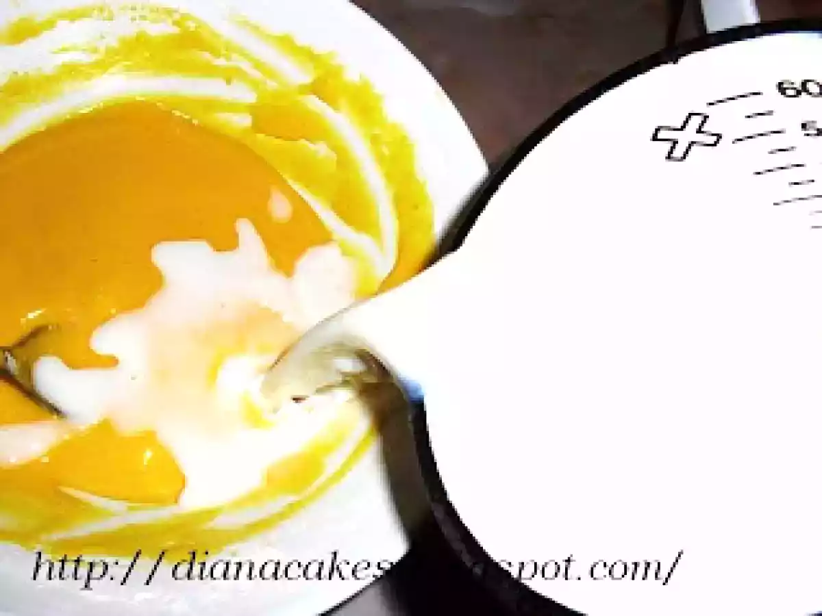 Tort cu crema caramel si nuca - poza 5