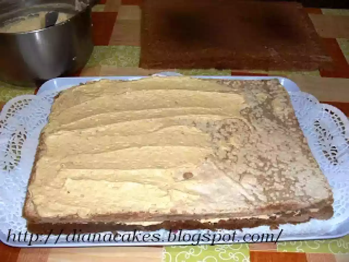 Tort cu crema caramel si nuca - poza 11