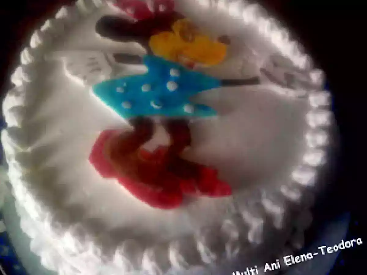 Tort cu crema de capsuni - poza 2