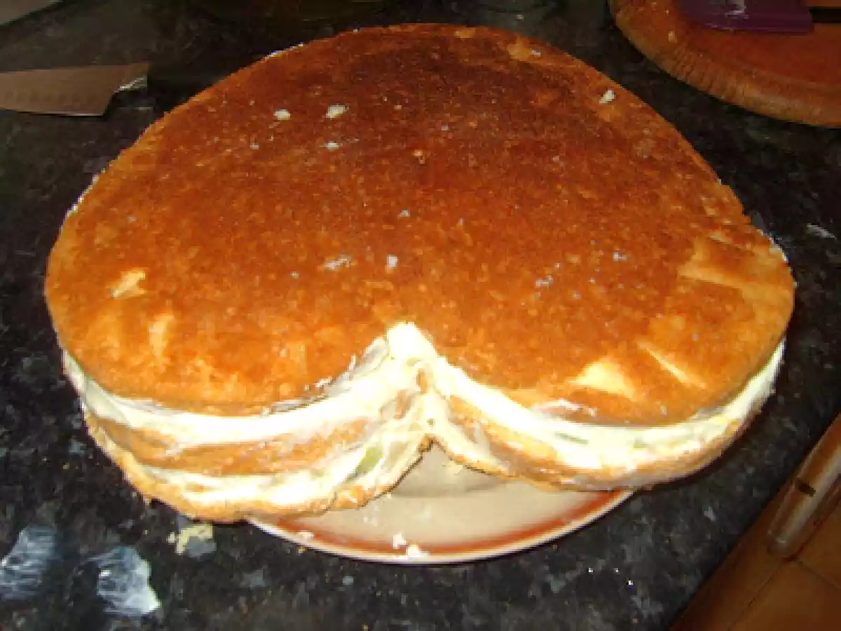 Tort cu crema de lamaie - poza 3