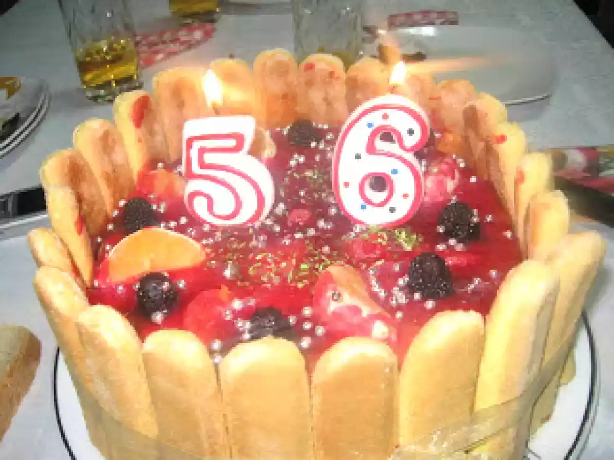 Tort cu crema de vanilie si ananas