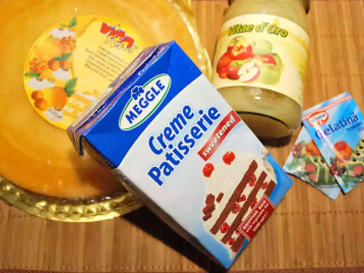 Tort cu crema de vanilie si mere - poza 2