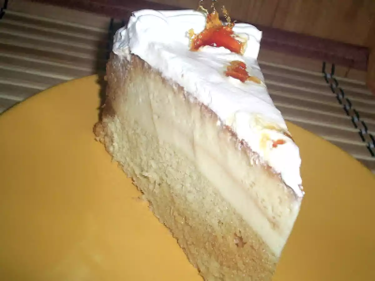 Tort cu crema de zahar ars si frisca - poza 2