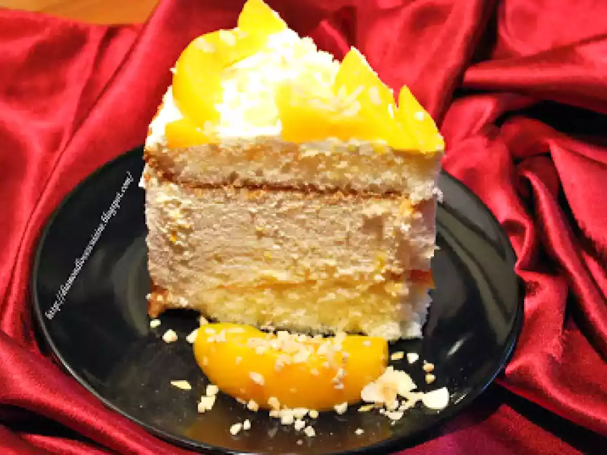 Tort cu crema fina de frisca si branza