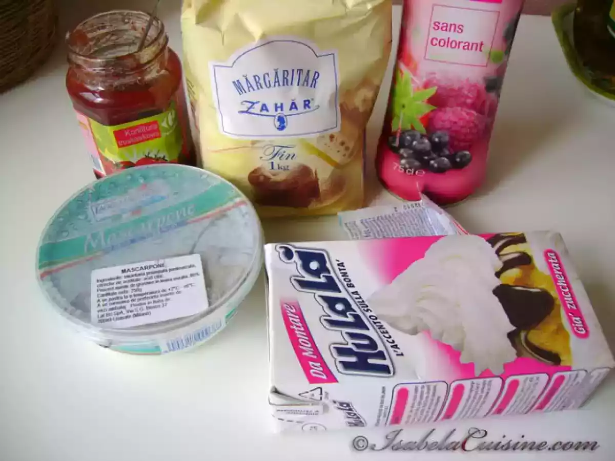 Tort cu crema fina de lichior de oua - poza 3