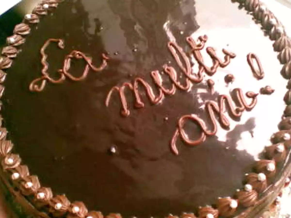 tort cu doua creme de ciocolata - poza 2