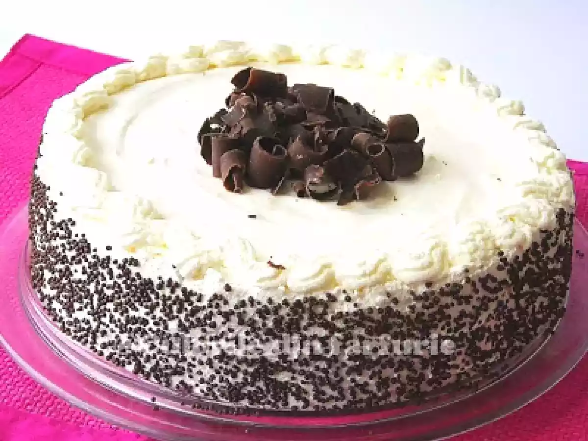 Tort cu doua creme de ciocolata (ganache)