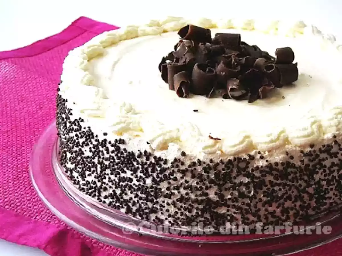 Tort cu doua creme de ciocolata (ganache) - poza 2