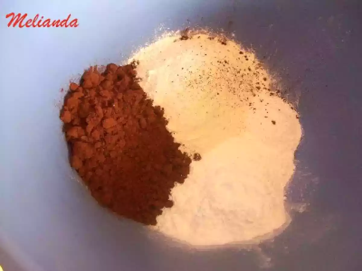 Tort cu iaurt de capsuni si frisca - poza 4