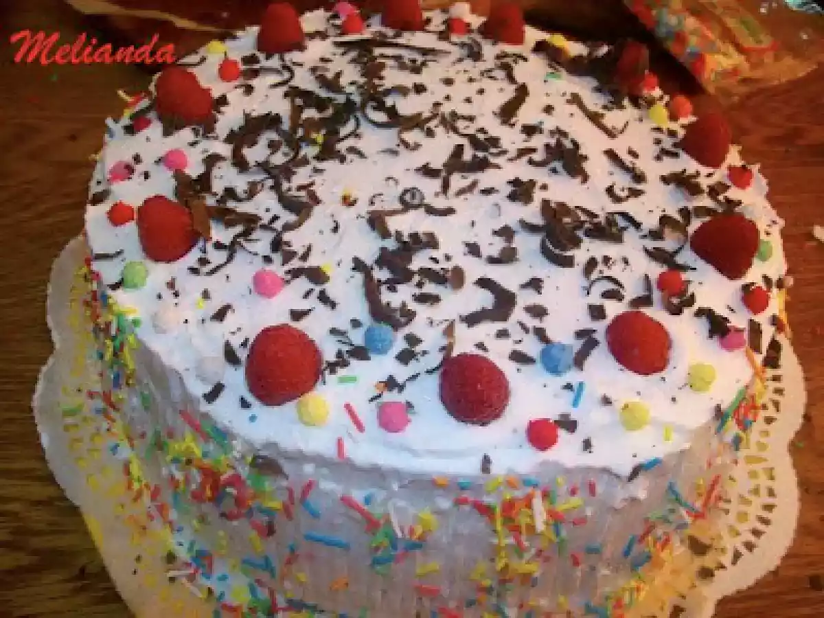 Tort cu iaurt de capsuni si frisca - poza 14