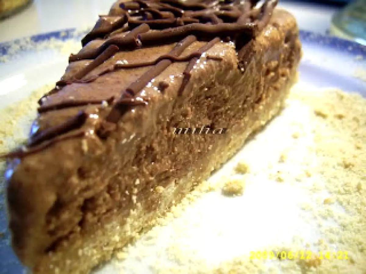 Tort cu inghetata de ciocolata