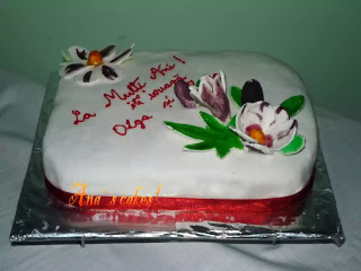 Tort cu magnolii - poza 2