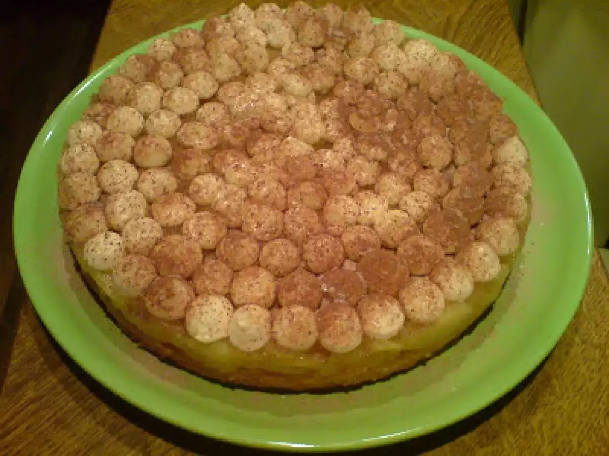 Tort cu mere si mascarpone