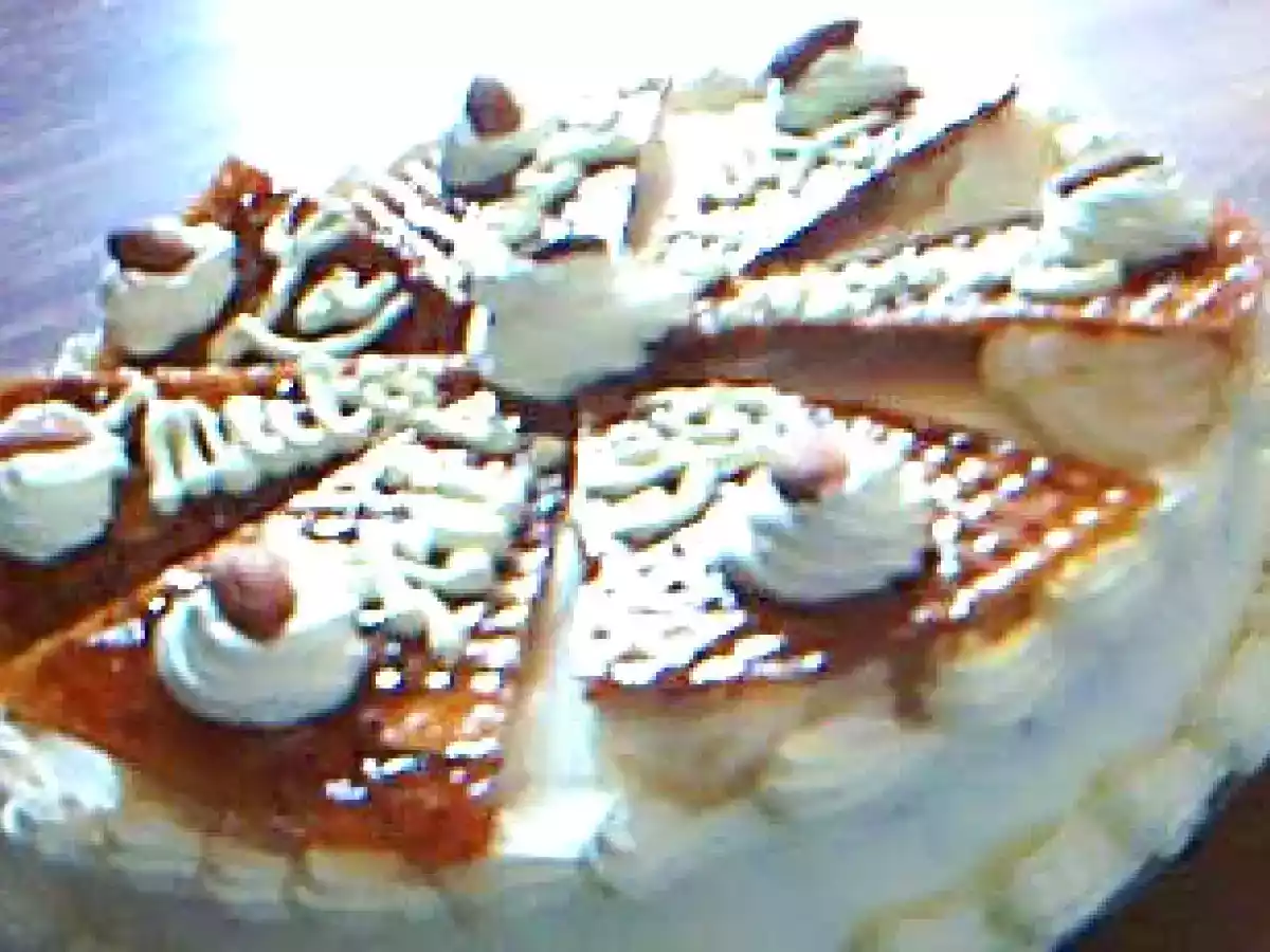 Tort cu migdale si crema de vanilie - poza 3