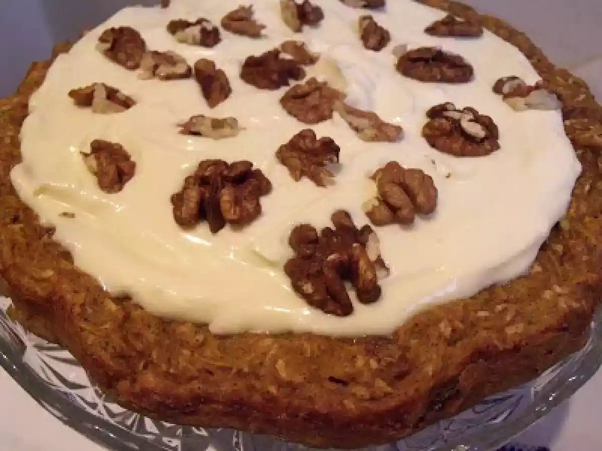 Tort cu morcovi si banane(carrots and bananas cake) - poza 2