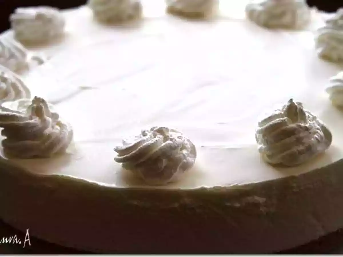 Tort cu mousse de ricotta si frisca - poza 8