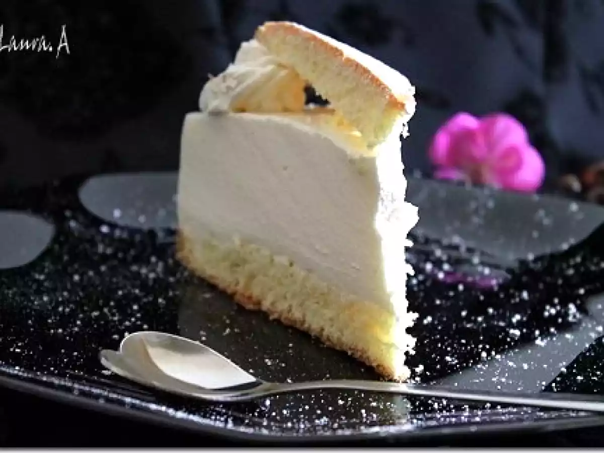 Tort cu mousse de ricotta si frisca - poza 11