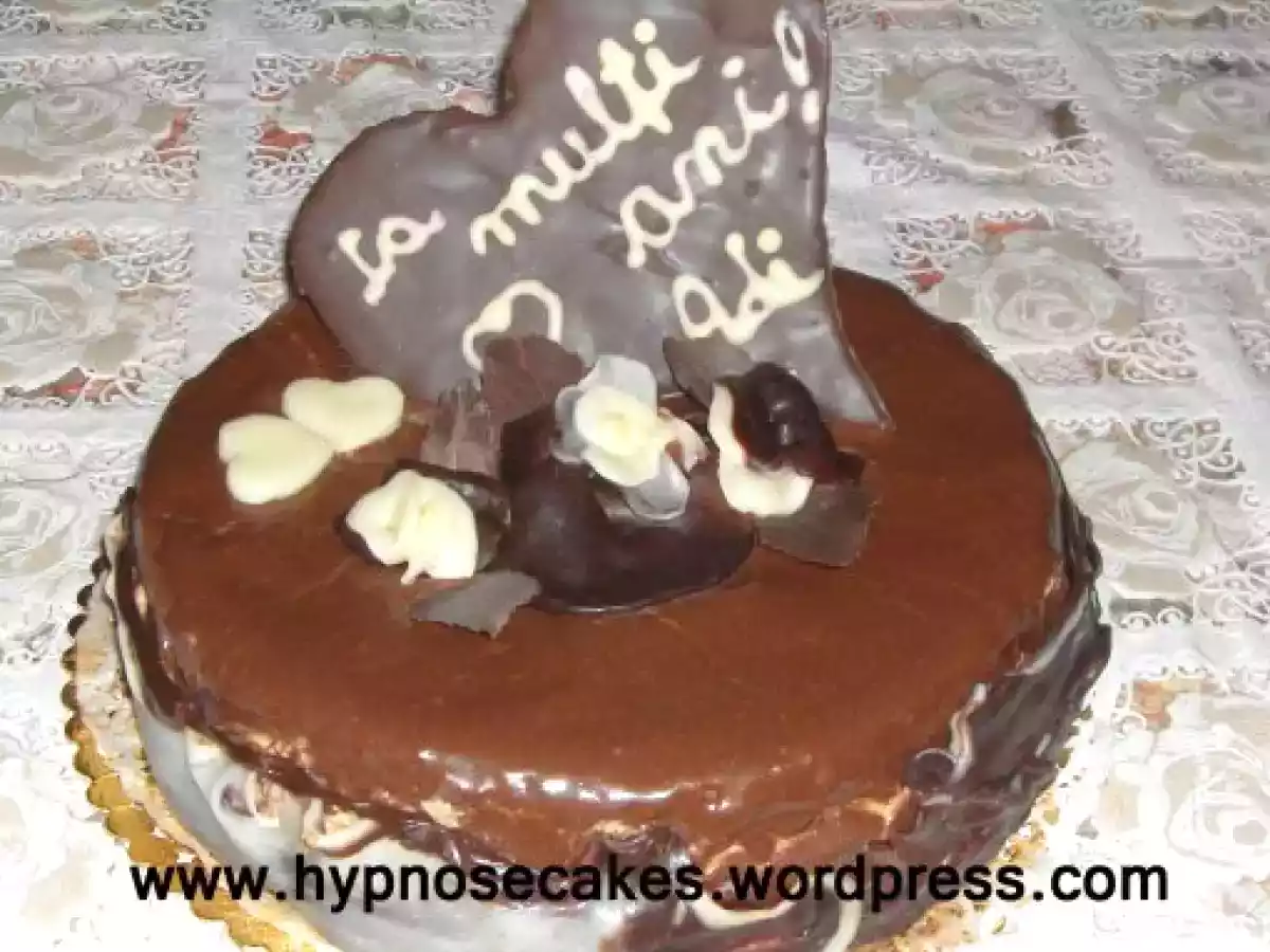 Tort cu nuca si cafea