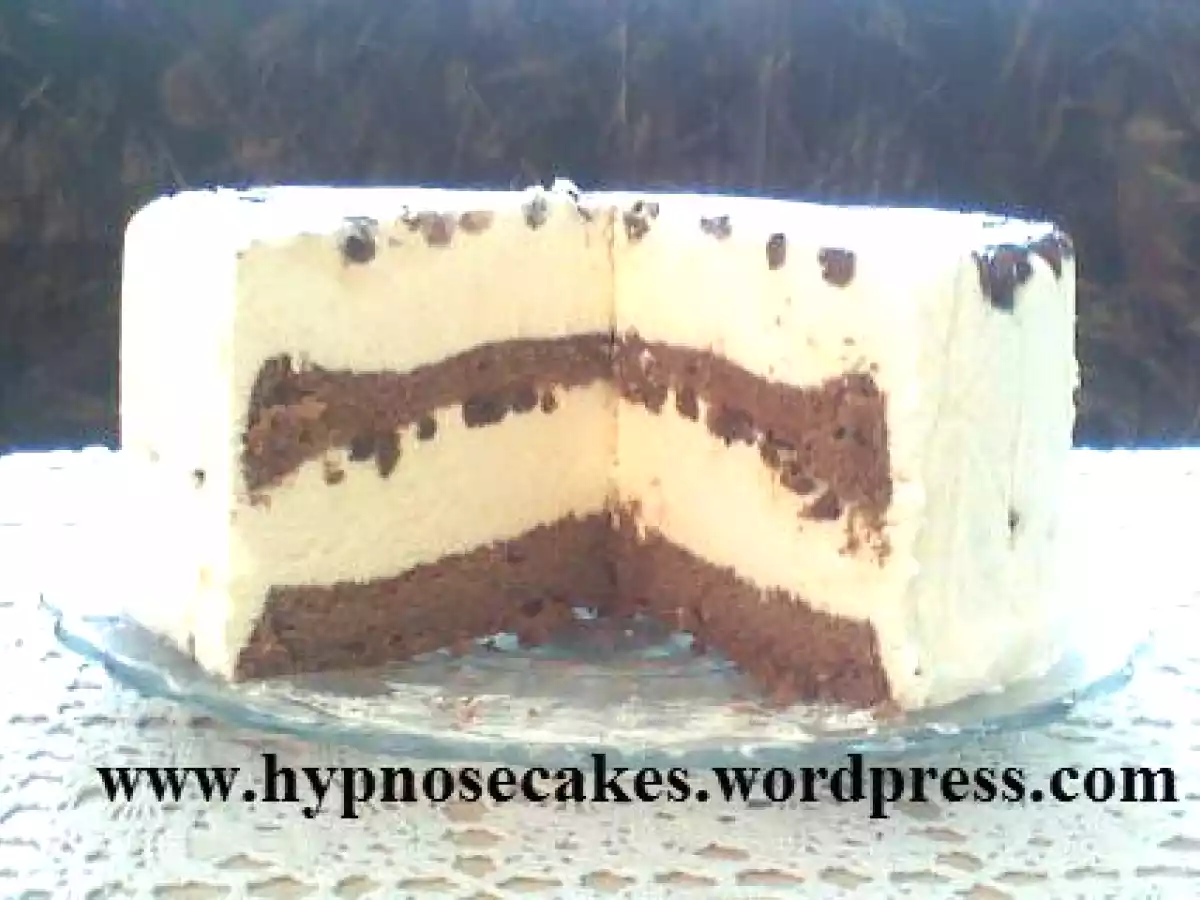 Tort cu stafide si rom - poza 2