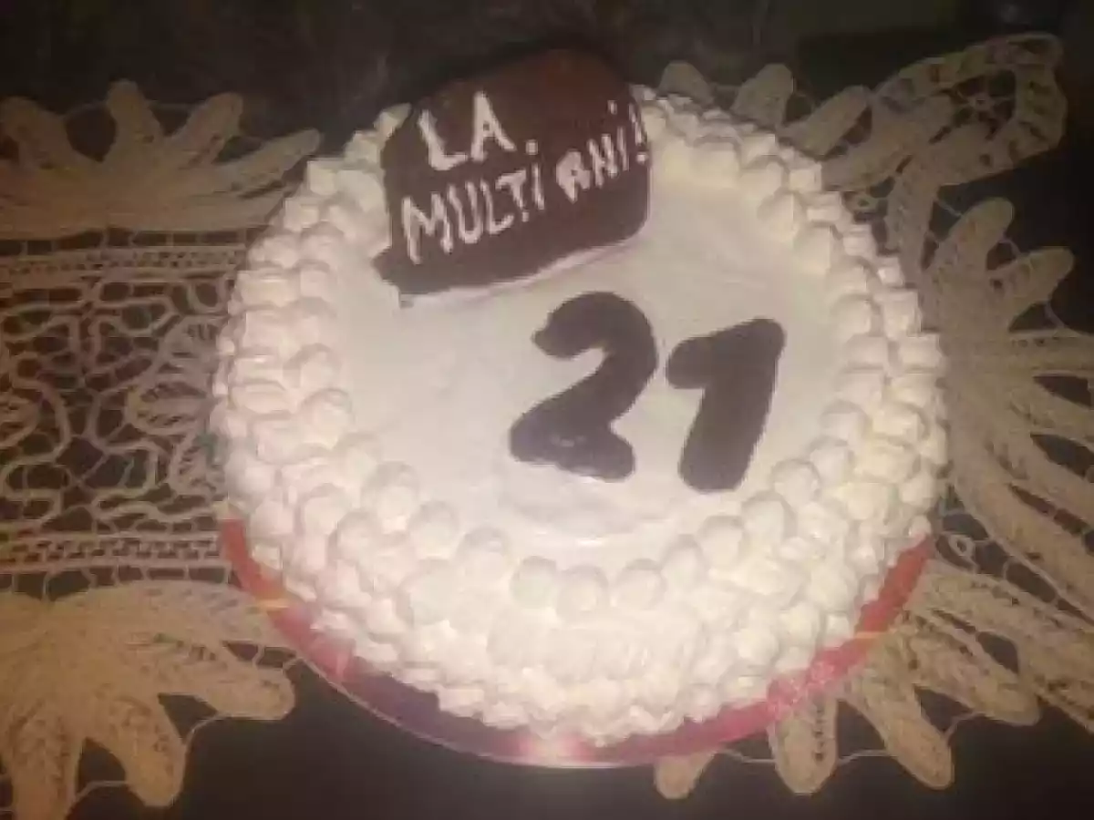 Tort cu vanilie și ciocolată :)