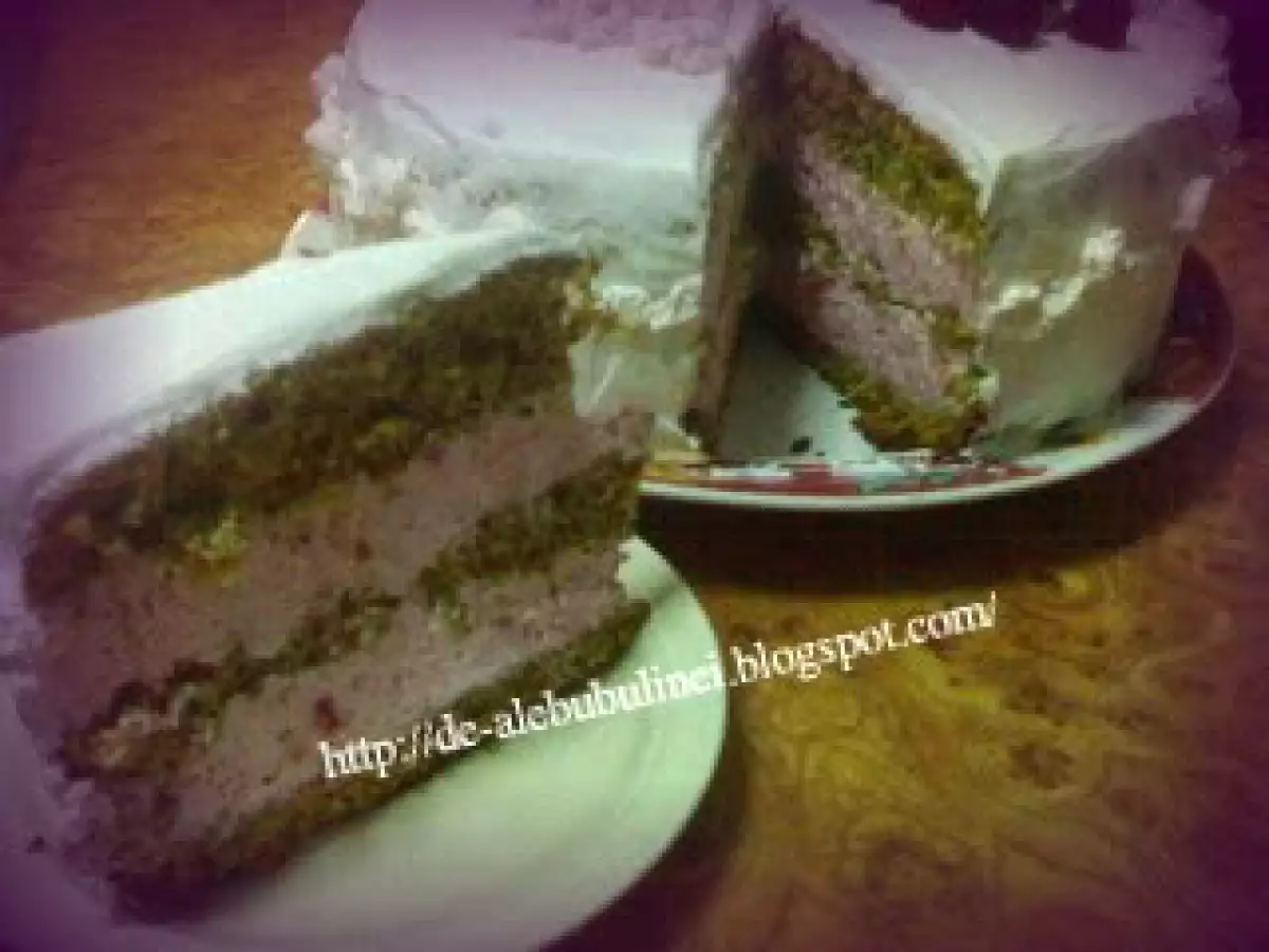 Tort cu zmeur si visine, si blat cu nuci - poza 7