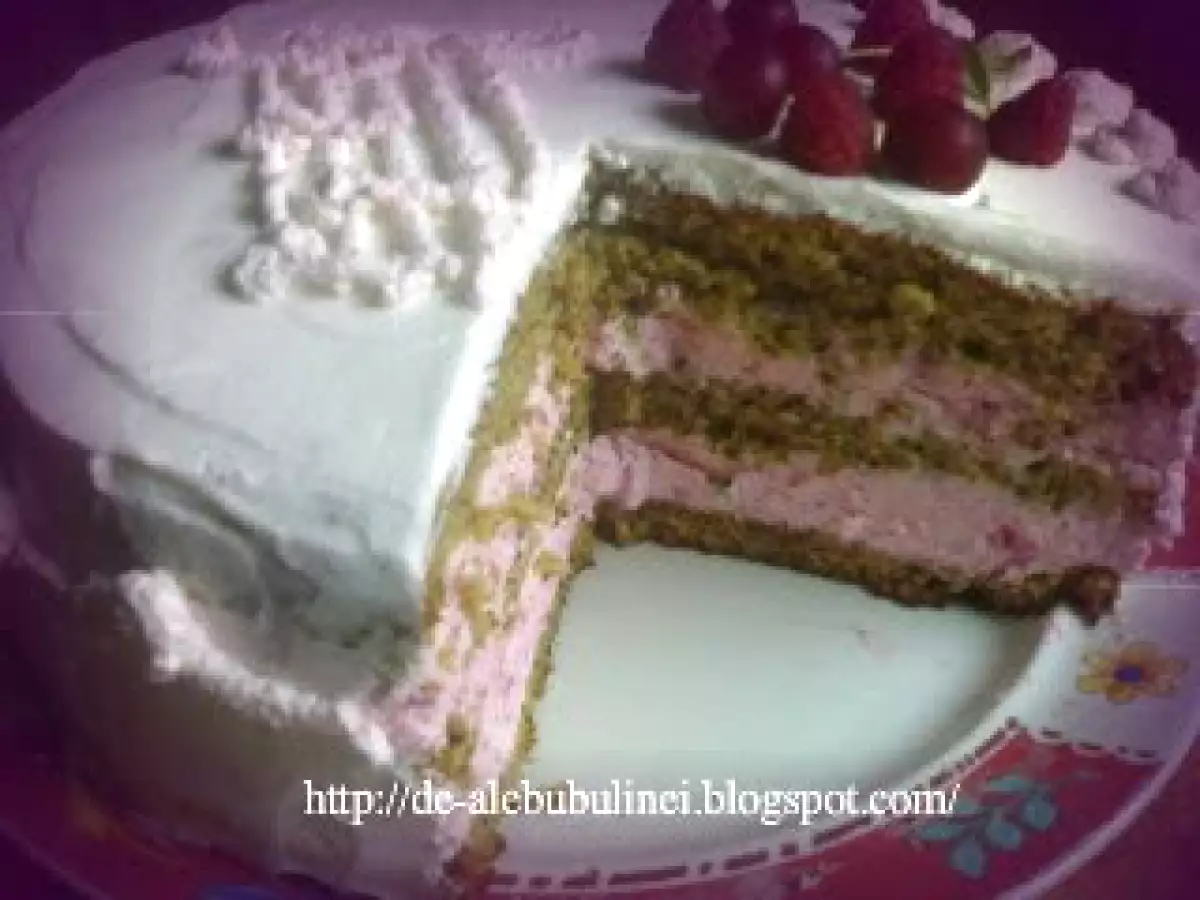 Tort cu zmeur si visine, si blat cu nuci - poza 8