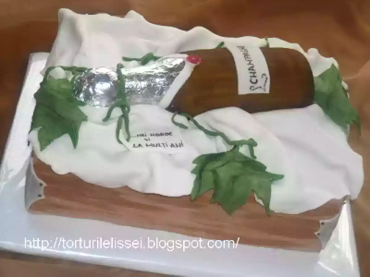 Tort cutie cu ''sampanie''